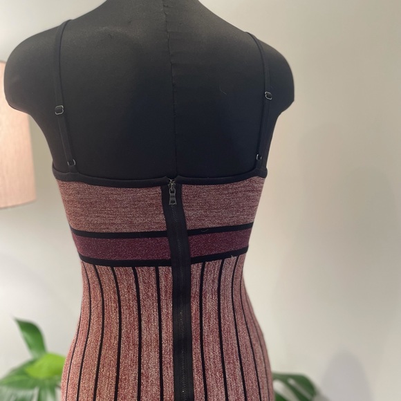 BCBG DRESS - Picture 3 of 4